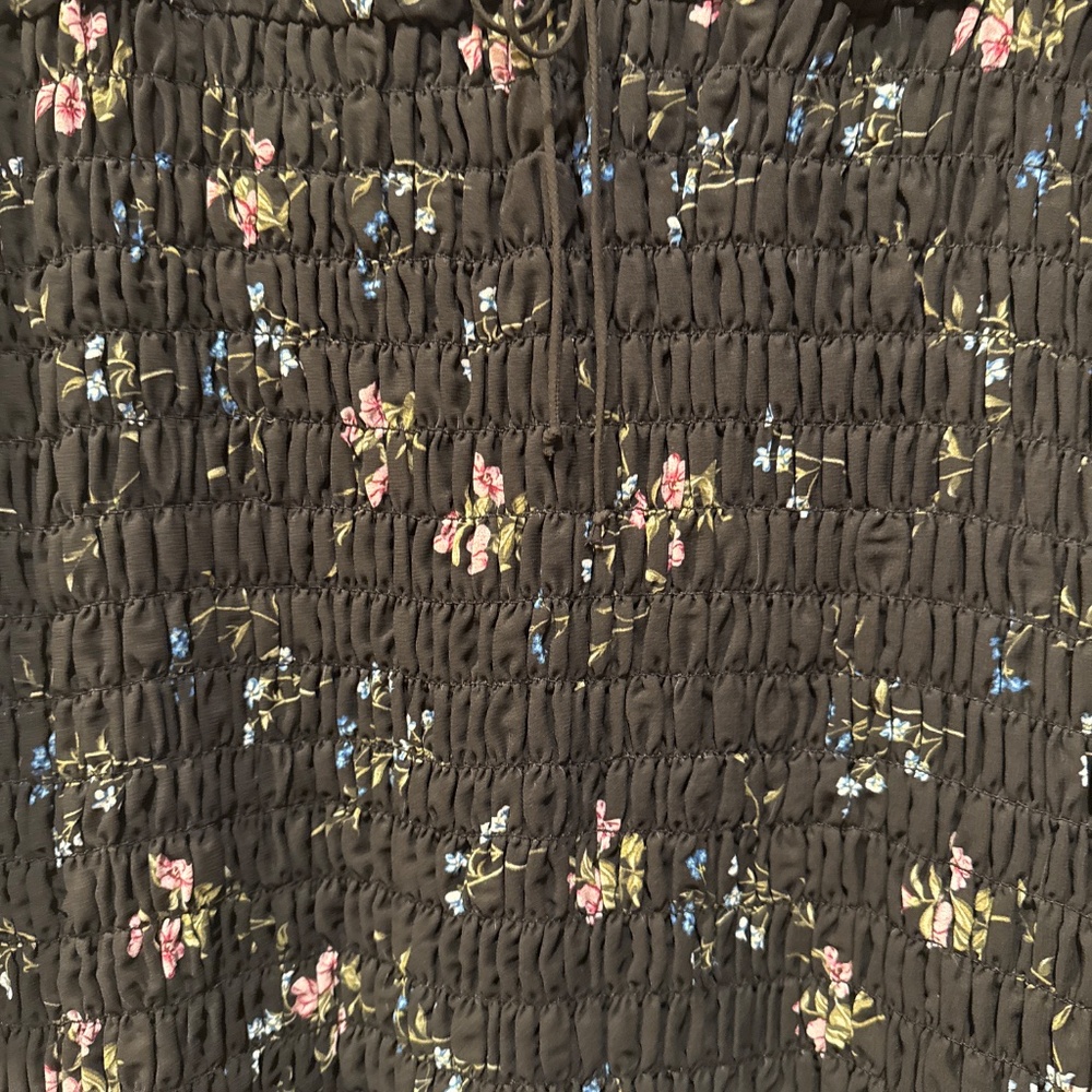 Black peasant dress - Picture 3 of 4